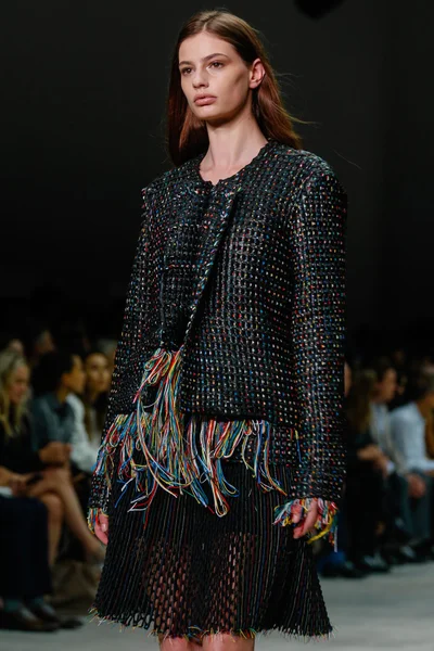 Look 28
